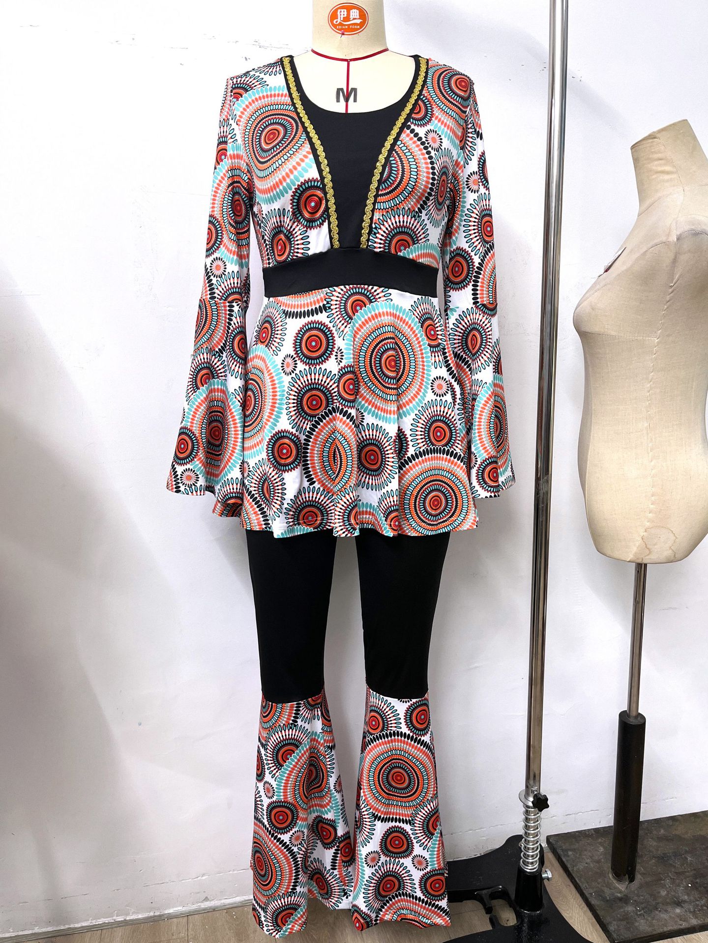 Couple 70s 80s Disco Hippie Costume Set Retro Circular Print Flared Pants Outfit